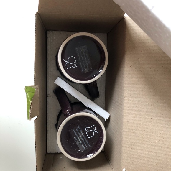 FREE with bundle - Set of two plum mugs - Picture 4 of 5